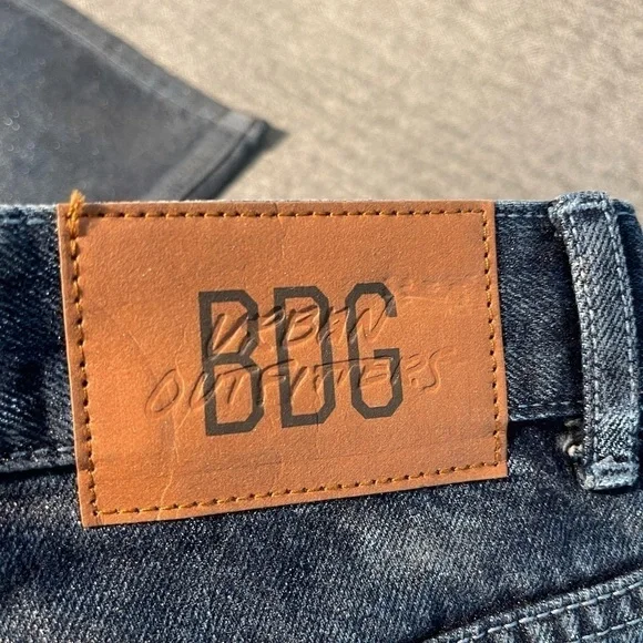 Urban Outfitters BDG High-Waisted Cowboy Jeans NWT - Picture 6 of 10